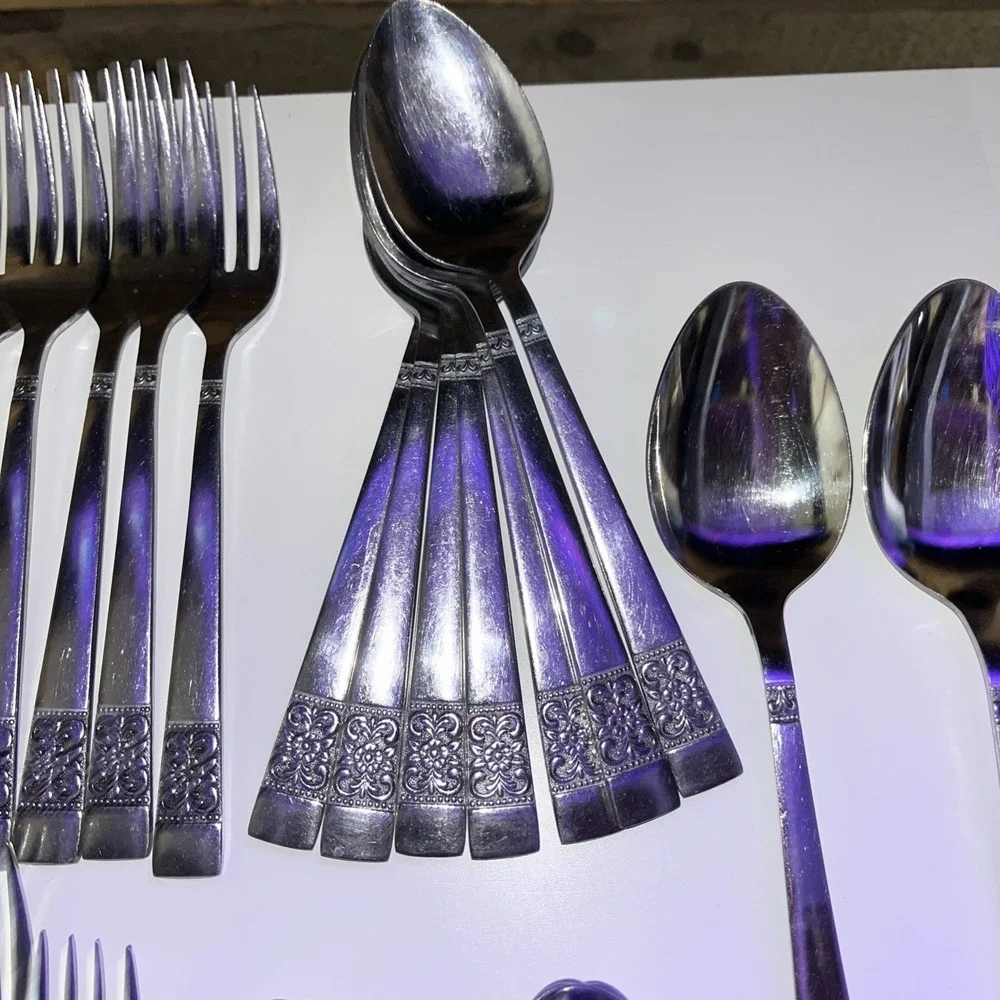 Lot of 37 Continental Silver CSS29 Stainless Flatware Floral‎ Black Accent